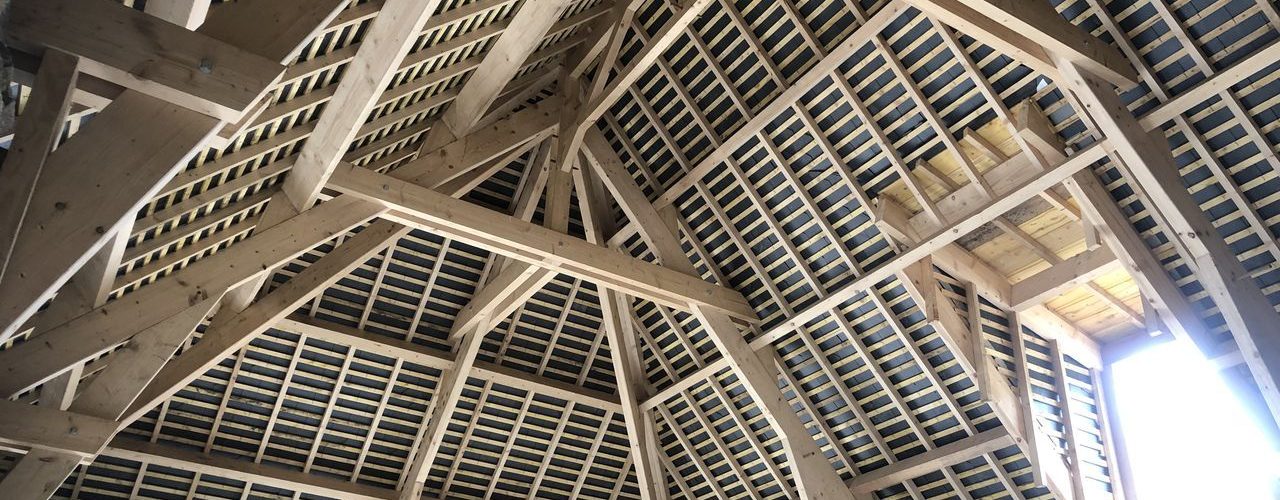 Réalisation d'une charpente traditionnelle sur un bâtiment existant